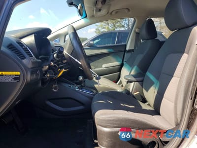 Zdjęcie 7 z 12 samochodu: 2018 KIA FORTE LX VIN:3KPFL4A72JE215599 - miniatura