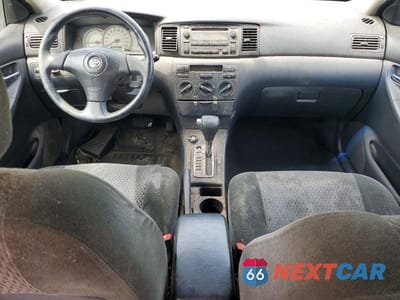 Zdjęcie 8 z 11 samochodu: 2005 TOYOTA COROLLA S VIN:1NXBR32E85Z515560 - miniatura