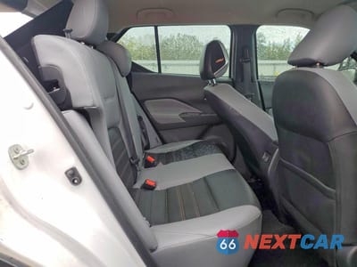 Zdjęcie 10 z 13 samochodu: 2023 NISSAN KICKS SR VIN:3N1CP5DV9PL484116 - miniatura