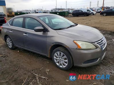 Czwarte zdjęcie samochodu z boku: 2015 NISSAN SENTRA SV VIN:3N1AB7AP8FL630320 - miniatura