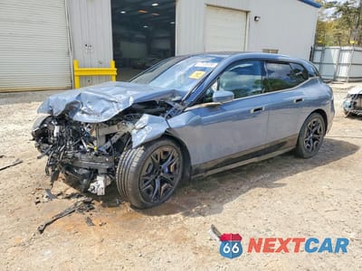 2023 BMW IX M60 WB533CF08PCM92388 - główne zdjęcie licytacji z USA - miniatura