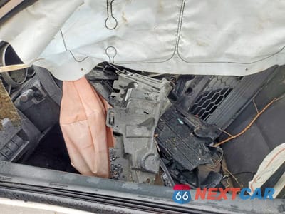Zdjęcie 7 z 12 samochodu: 2009 MAZDA 3 S VIN:JM1BK344491237521 - miniatura