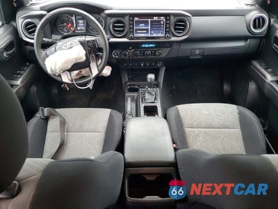 Zdjęcie 8 z 11 samochodu: 2023 TOYOTA TACOMA TRD SPORT VIN:3TMCZ5AN3PM579213 - miniatura