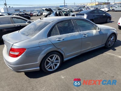 Trzecie zdjęcie samochodu z tyłu: 2014 MERCEDES-BENZ C 250 VIN:WDDGF4HB5EG237114 - miniatura