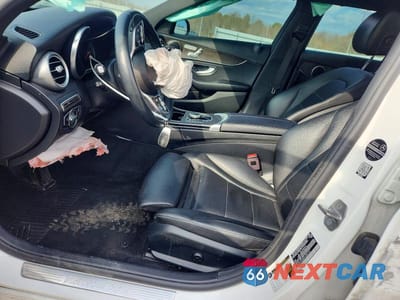 Zdjęcie 7 z 12 samochodu: 2019 MERCEDES-BENZ C 300 4MATIC VIN:55SWF8EB0KU286761 - miniatura