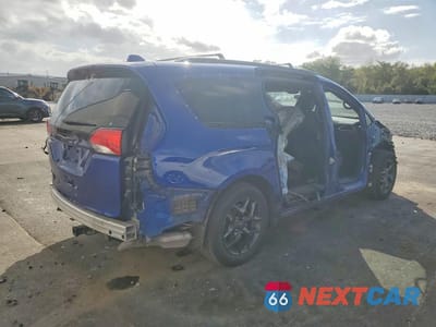 Trzecie zdjęcie samochodu z tyłu: 2019 CHRYSLER PACIFICA TOURING L VIN:2C4RC1BG4KR599928 - miniatura