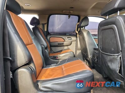 Zdjęcie 11 z 13 samochodu: 2008 CHEVROLET SUBURBAN K1500 LS VIN:3GNFK16378G199722 - miniatura