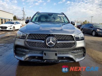 Piąte zdjęcie samochodu w środku: 2022 MERCEDES-BENZ GLE 350 4MATIC VIN:4JGFB4KBXNA601827 - miniatura