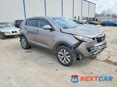 Czwarte zdjęcie samochodu z boku: 2015 KIA SPORTAGE LX VIN:KNDPBCAC2F7682365 - miniatura