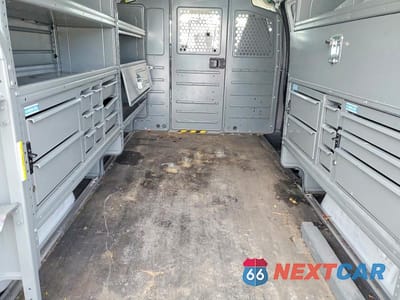 Zdjęcie 10 z 13 samochodu: 2024 CHEVROLET EXPRESS 2500 CARGO UTILITY / SERVICE VAN VIN:1GCWGAF78R1179279 - miniatura