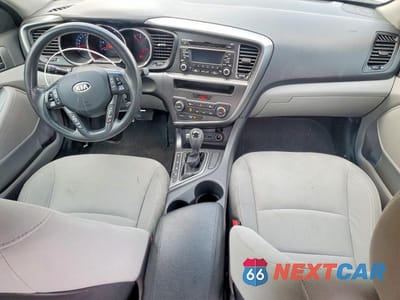 Zdjęcie 8 z 12 samochodu: 2012 KIA OPTIMA LX VIN:5XXGM4A79CG027142 - miniatura