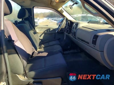 Zdjęcie 10 z 11 samochodu: 2010 GMC SIERRA K1500 VIN:1GTPKTEXXAZ288171 - miniatura