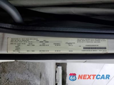 Zdjęcie 10 z 10 samochodu: 2012 VOLVO VN VNL VIN:4V4NC9EJ9CN548190 - miniatura