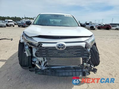 Piąte zdjęcie samochodu w środku: 2025 TOYOTA RAV4 LE VIN:2T3H1RFV7SC365430 - miniatura