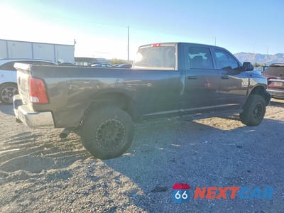 Trzecie zdjęcie samochodu z tyłu: 2016 RAM 2500 ST VIN:3C6UR5HL8GG178691 - miniatura