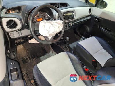 Zdjęcie 8 z 14 samochodu: 2012 TOYOTA YARIS 3-DOOR L VIN:JTDJTUD34CD542013 - miniatura