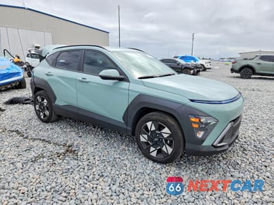 Czwarte zdjęcie samochodu z boku: 2024 HYUNDAI KONA SEL VIN:KM8HB3AB1RU130630 - miniatura
