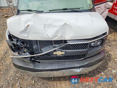 Zdjęcie 12 z 13 samochodu: 2005 CHEVROLET EXPRESS UTILITY / SERVICE TRUCK VIN:1GBJG31U751143665 - miniatura