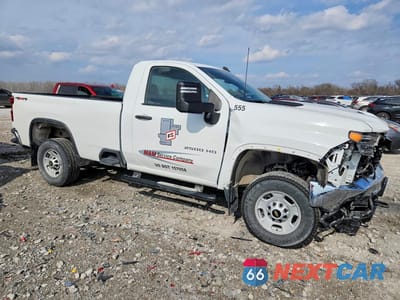 Czwarte zdjęcie samochodu z boku: 2023 CHEVROLET SILVERADO K2500 HEAVY DUTY VIN:1GC0YLE77PF249273 - miniatura