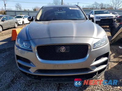 Piąte zdjęcie samochodu w środku: 2020 JAGUAR F-PACE PRESTIGE VIN:SADCK2FX5LA628792 - miniatura
