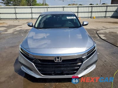 Piąte zdjęcie samochodu w środku: 2019 HONDA ACCORD LX VIN:1HGCV1F1XKA144996 - miniatura