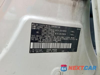 Zdjęcie 13 z 14 samochodu: 2016 TOYOTA RAV4 HYBRID LIMITED VIN:JTMDJREV0GD035311 - miniatura