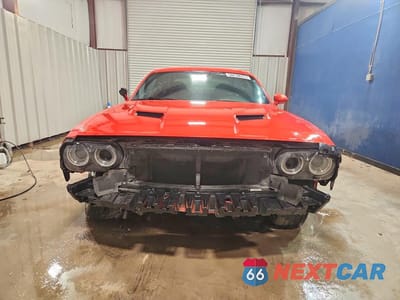 Piąte zdjęcie samochodu w środku: 2020 DODGE CHALLENGER SXT VIN:2C3CDZAG8LH105813 - miniatura