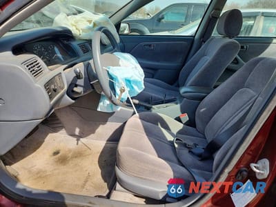 Zdjęcie 7 z 12 samochodu: 1999 TOYOTA CAMRY LE VIN:4T1BG22K8XU582362 - miniatura