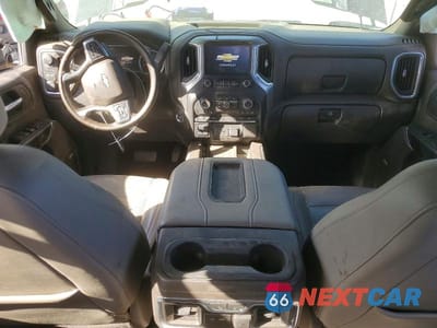 Zdjęcie 8 z 11 samochodu: 2020 CHEVROLET SILVERADO K3500 LTZ VIN:1GC4YUEY1LF158252 - miniatura