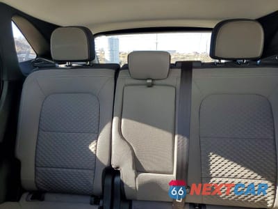 Zdjęcie 10 z 13 samochodu: 2021 FORD ESCAPE SE VIN:1FMCU9G65MUA14390 - miniatura