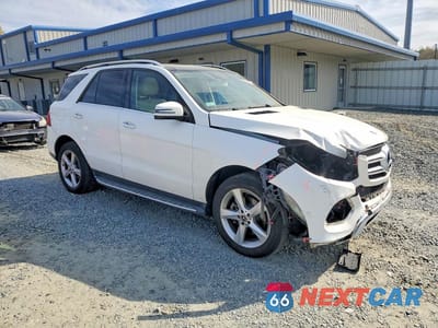 Czwarte zdjęcie samochodu z boku: 2017 MERCEDES-BENZ GLE 350 4MATIC VIN:4JGDA5HB7HA968793 - miniatura