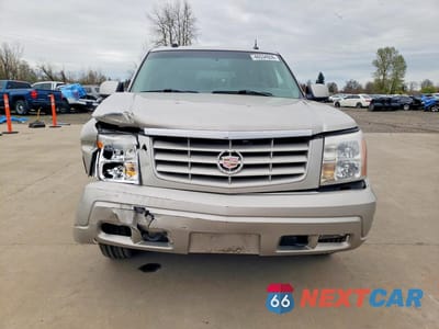 Piąte zdjęcie samochodu w środku: 2005 CADILLAC ESCALADE LUXURY VIN:1GYEK63NX5R206689 - miniatura