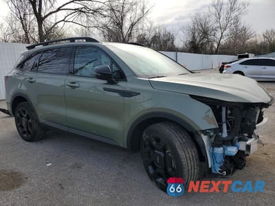 Czwarte zdjęcie samochodu z boku: 2024 KIA SORENTO X-LINE EX VIN:5XYRHDJF8RG279621 - miniatura