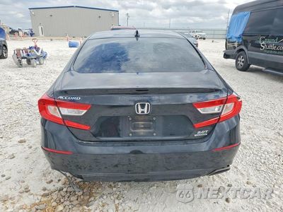 Zdjęcie 6 z 11 samochodu: 2019 HONDA ACCORD TOURING VIN:1HGCV2F97KA017019 - miniatura