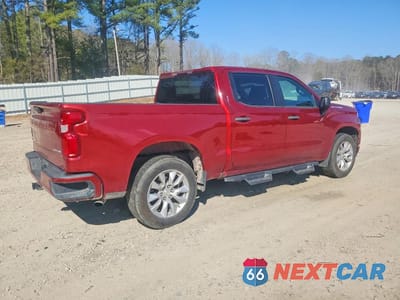 Trzecie zdjęcie samochodu z tyłu: 2021 CHEVROLET SILVERADO C1500 CUSTOM VIN:3GCPWBEKXMG333939 - miniatura