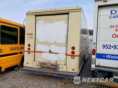 Trzecie zdjęcie samochodu z tyłu: 2014 FREIGHTLINER MT45 DELIVERY TRUCK VIN:4UZAAPDU8ECFV9002 - miniatura