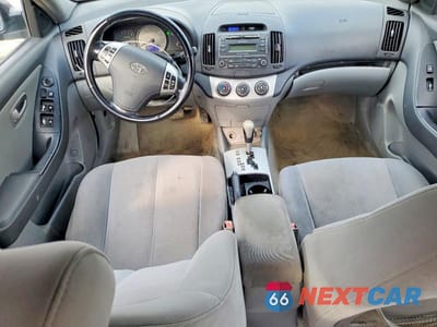 Zdjęcie 8 z 11 samochodu: 2007 HYUNDAI ELANTRA GLS VIN:KMHDU46D07U043730 - miniatura