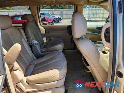 Zdjęcie 11 z 13 samochodu: 2006 KIA SEDONA VIN:KNDMB233466063203 - miniatura
