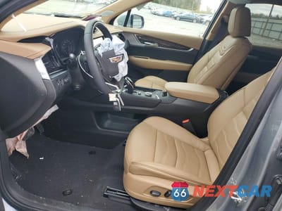 Zdjęcie 7 z 13 samochodu: 2025 CADILLAC XT6 PLATINUM PREMIUM LUXURY VIN:1GYKPERS5SZ150815 - miniatura