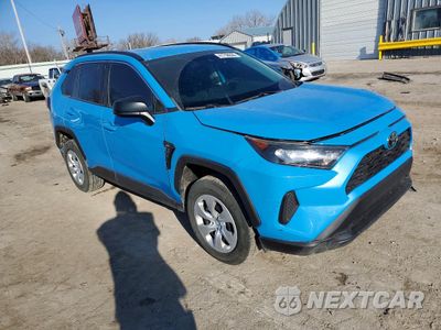 Czwarte zdjęcie samochodu z boku: 2019 TOYOTA RAV4 LE VIN:2T3F1RFV3KW081878 - miniatura