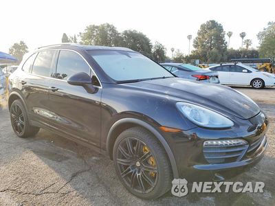 Czwarte zdjęcie samochodu z boku: 2011 PORSCHE CAYENNE S VIN:WP1AB2A2XBLA46994 - miniatura