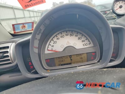 Zdjęcie 9 z 13 samochodu: 2008 SMART FORTWO PURE VIN:WMEEJ31X48K135760 - miniatura