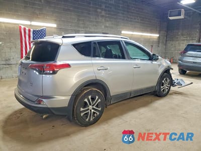 Trzecie zdjęcie samochodu z tyłu: 2016 TOYOTA RAV4 LE VIN:2T3BFREVXGW518638 - miniatura