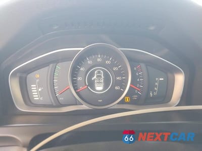 Zdjęcie 9 z 11 samochodu: 2014 VOLVO S60 T5 VIN:YV1612FS7E2294501 - miniatura