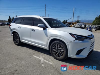 Czwarte zdjęcie samochodu z boku: 2026 LEXUS TX 350 PREMIUM VIN:5TDAAAB63TS055956 - miniatura