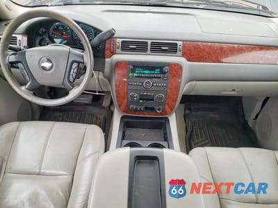 Zdjęcie 8 z 11 samochodu: 2008 CHEVROLET SILVERADO K1500 VIN:2GCEK13MX81142604 - miniatura