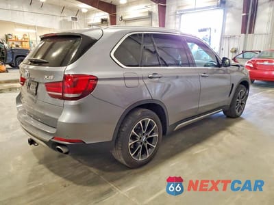 Trzecie zdjęcie samochodu z tyłu: 2017 BMW X5 XDRIVE35I VIN:5UXKR0C52H0V49666 - miniatura