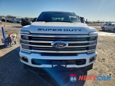 Piąte zdjęcie samochodu w środku: 2025 FORD F250 SUPER DUTY VIN:1FT8W2BM8SEC92421 - miniatura