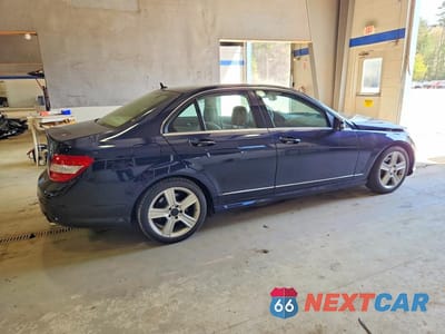 Trzecie zdjęcie samochodu z tyłu: 2010 MERCEDES-BENZ C 300 VIN:WDDGF5EB5AR098112 - miniatura