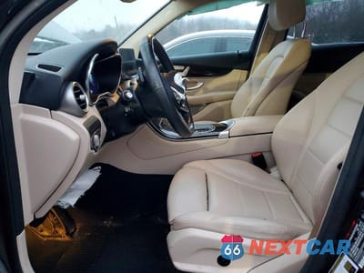 Zdjęcie 7 z 12 samochodu: 2020 MERCEDES-BENZ GLC 300 4MATIC VIN:WDC0G8EB3LF723552 - miniatura